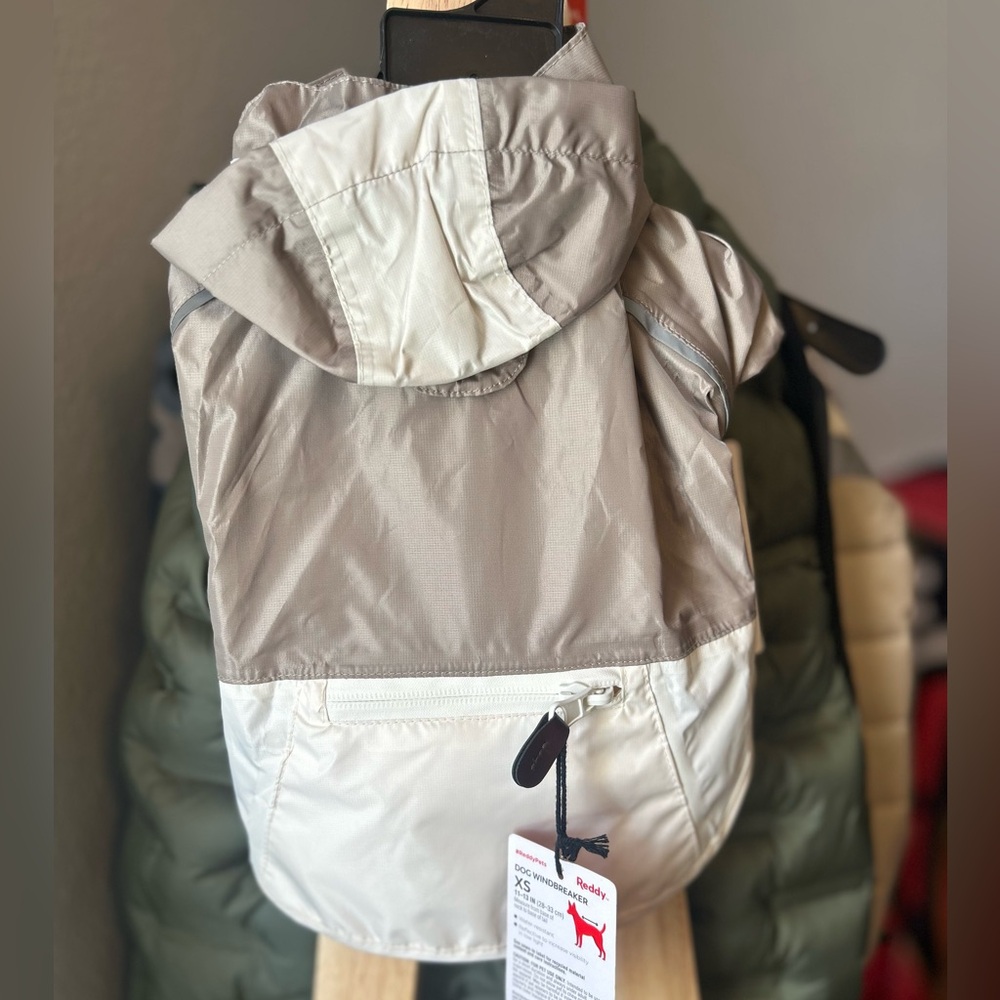 XS Reddy Cream Dog Windbreaker **25% OFF RETAIL PRICE**